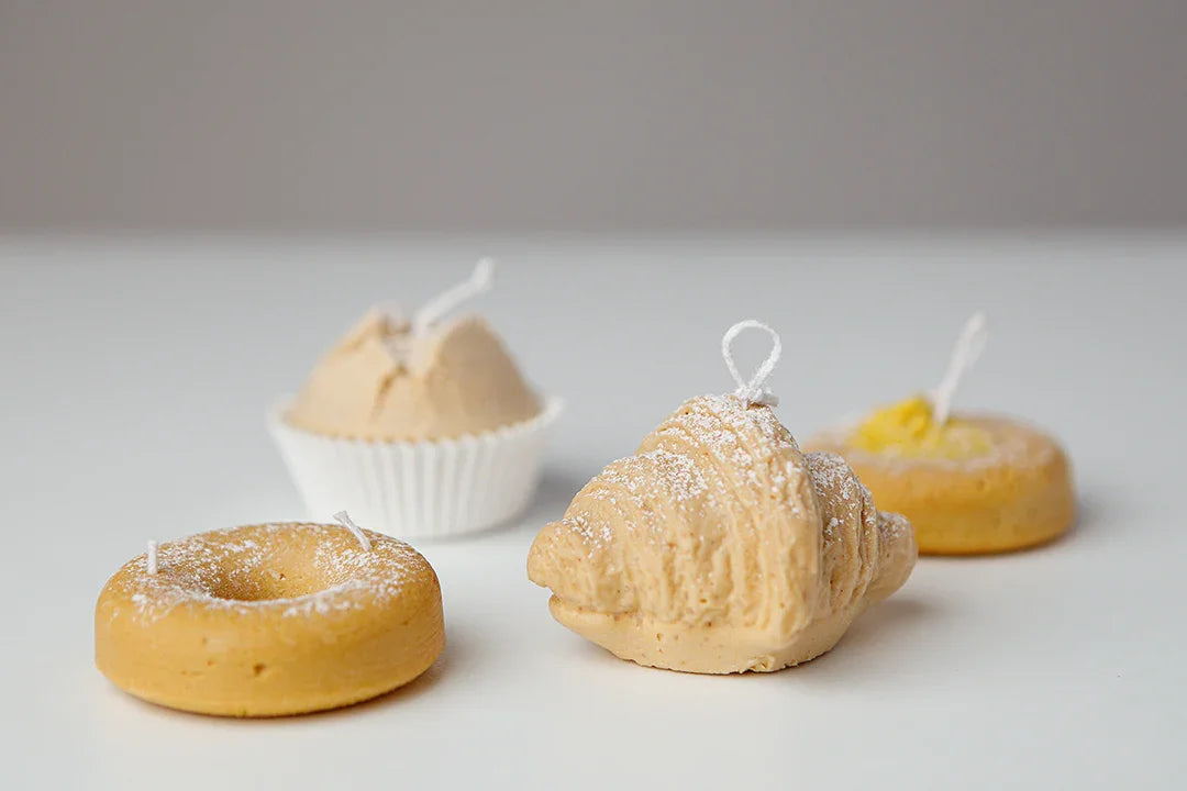 Candela a Forma di Ciambella | Baking Candle alla Vaniglia - Lumiher - LumiHer