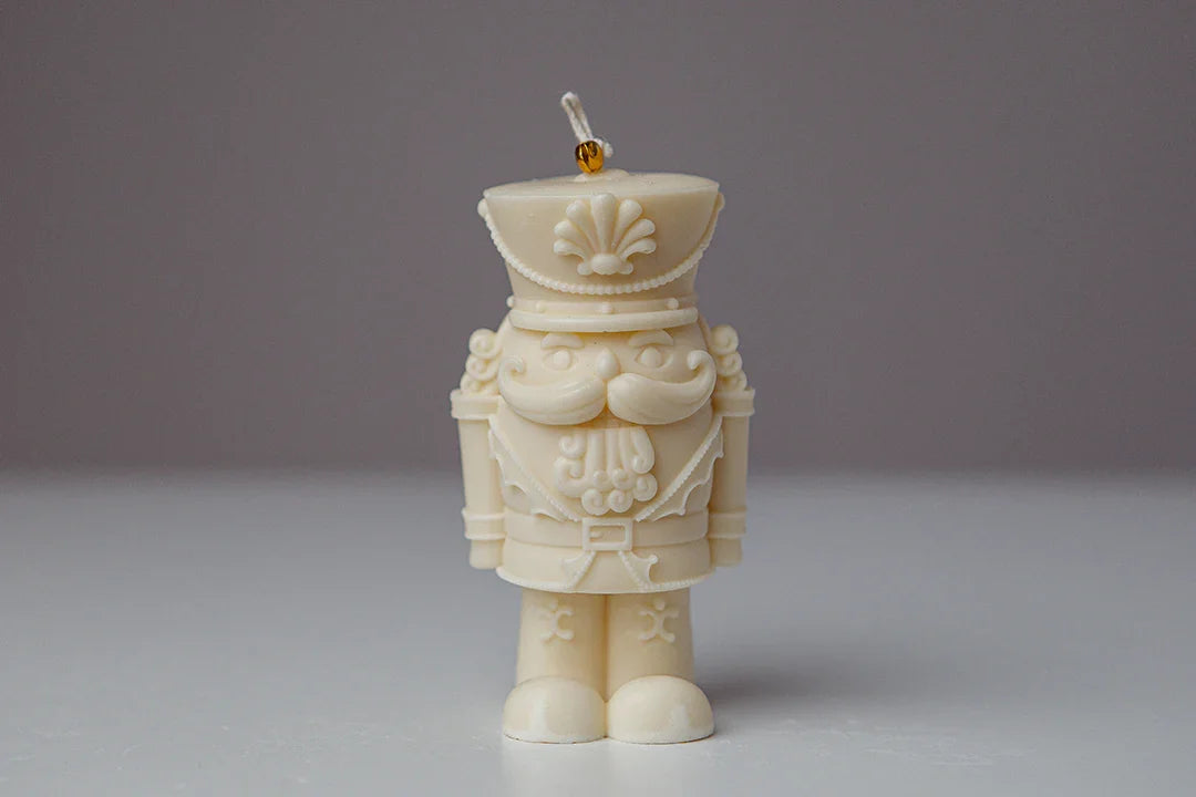 Candela a Forma di Schiaccianoci in cera - LumiHer