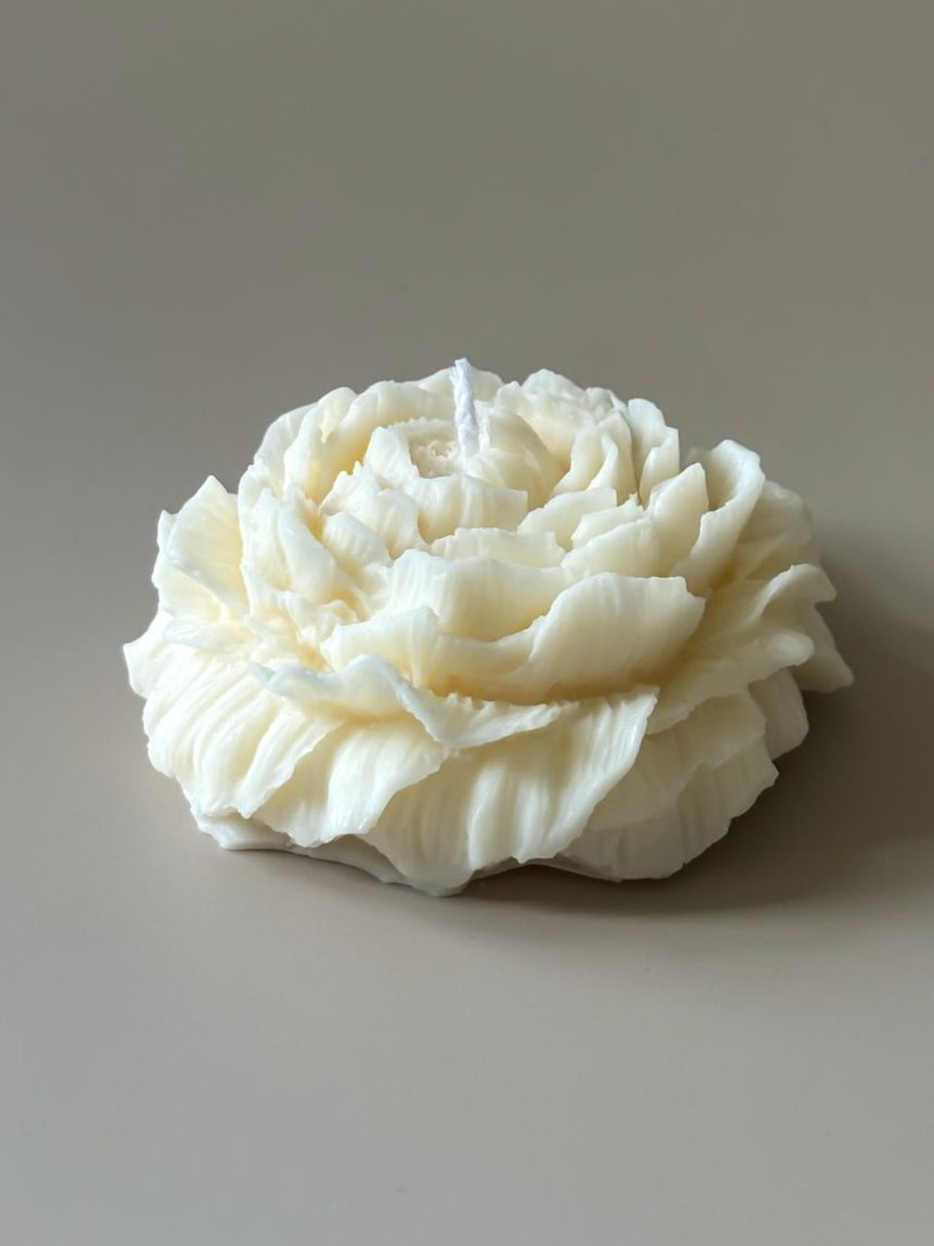Candela artigianale a forma di Peonia - LumiHer